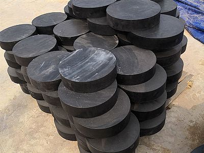 岳塘区板式橡胶支座由若干层橡胶片与薄钢板经加压硫化